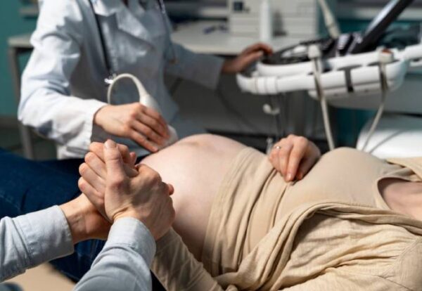 Regular gynecologist check-ups for women in Pune